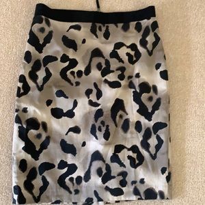 Ann Taylor animal print 6 cotton silk skirt